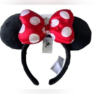 NWT Authentic Disney Park Minnie Mouse headband ears with Bow- Bundle this item!